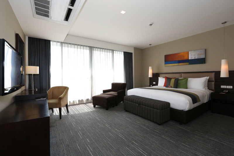 Bangna Pride Hotel & Residence Бангкок Екстер'єр фото